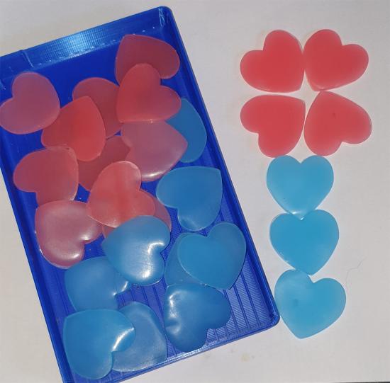 Diamond Painting Wachs in Herzchenform, je Einheit 10 Stück gemischt in rot oder blau wählbar